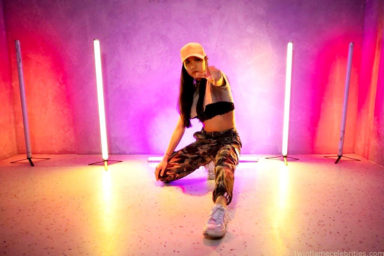 Oversize is (and Always Will Be) the Perfect Uniform