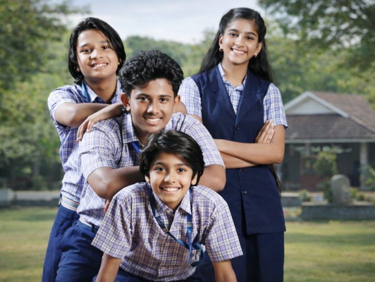 Malayalam Movie Thirakkinidayil Alpaneram HD Poster 15